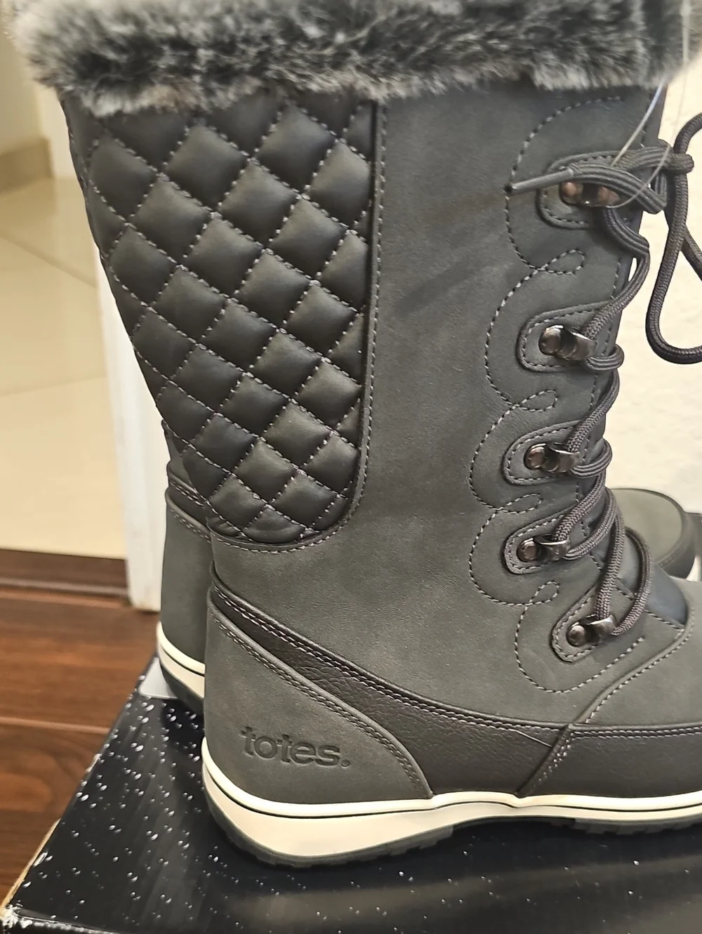 Totes Waterproof Winter Boots AnchorUp Charcoal US 7M Thermolite Technology